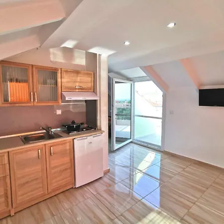Apartamento Kidonis *